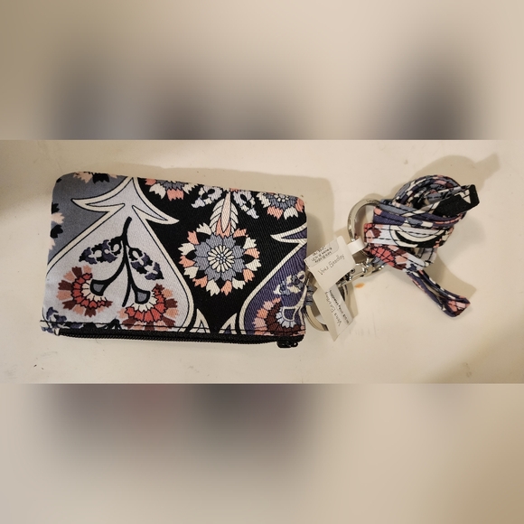 Vera Bradley Wristlet And NWT Zip ID Lanyard - Picture 5 of 8